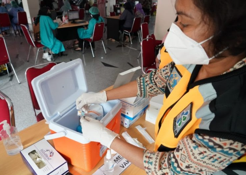 Pemerintah Akan Suntikkan Vaksin Dosis Ketiga Tahun 2022