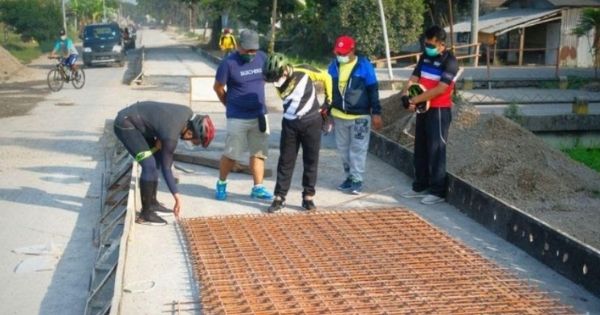 Gus Muhdlor Gerak Cepat, Perbaiki Jalan Berlubang di Sejumlah Titik