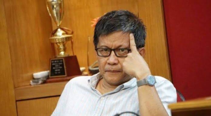 Rocky Gerung Nilai Hasil Survei Masyakarat Puas, Dipalsukan!