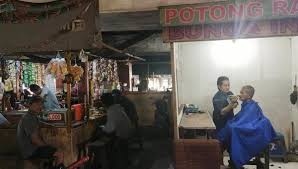 Pemkot Surabaya Diminta Tak Asal Gusur PKL Bawah Tol Tambak Asri