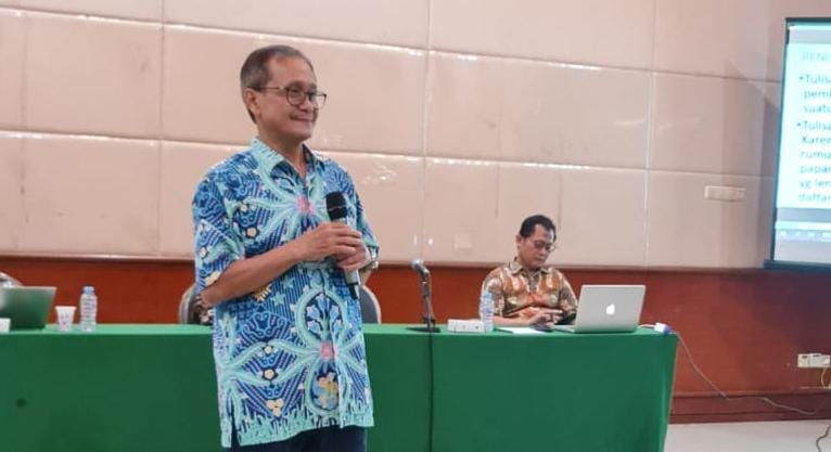 Dorong Dosen Menulis Buku, UWKS Pres Buka Klinik Penerbitan